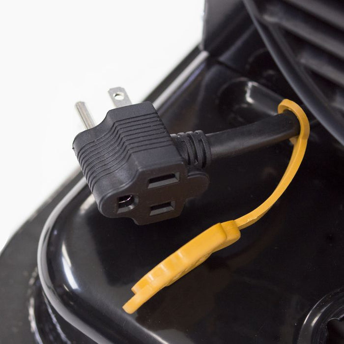 Close-up of the power cord and plug of the Dyna-Glo Delux 220,000 BTU forced air heater
