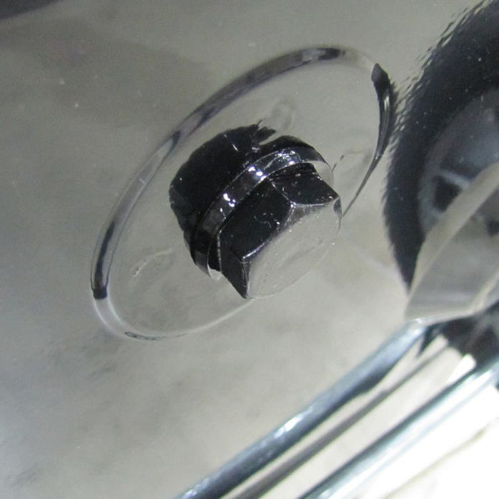 Close-up of the fuel cap on the tank of the Dyna-Glo Delux 220,000 BTU heater