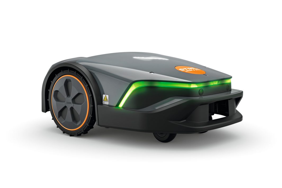 STIHL iMOW® 6 EVO Robotic Lawn Mower – Up to 3,000 m², Mobile Connectivity
