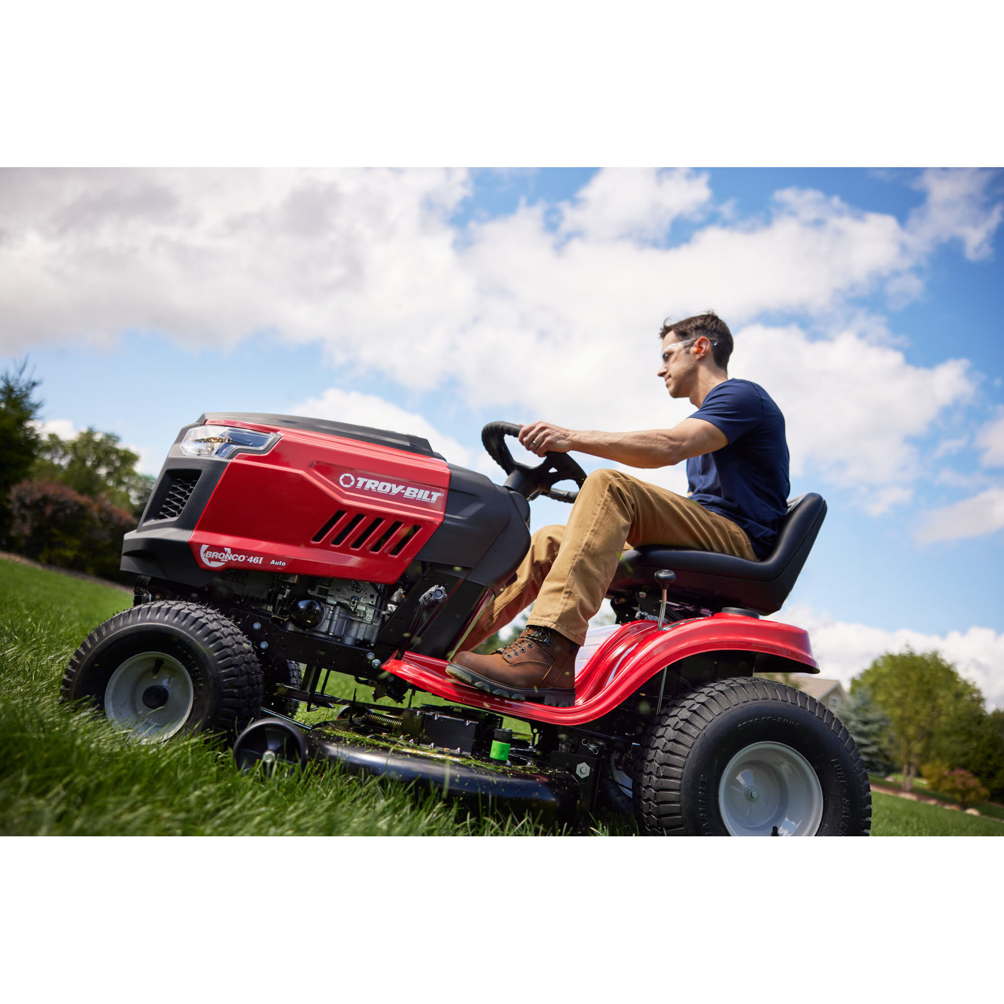 Troy-Bilt Bronco 46I 46 in. 19 HP Riding Lawn Mower side view
