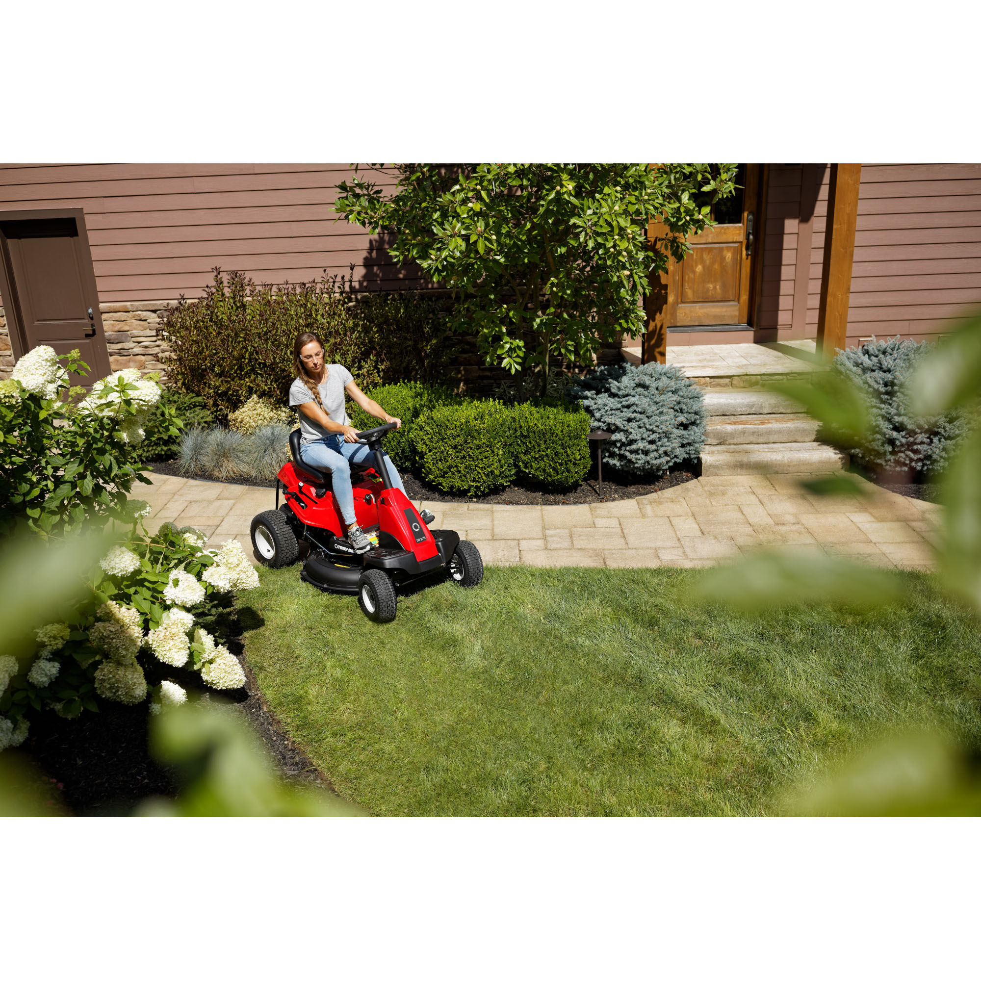 Troy-Bilt TB30B 30 in. 10.5 HP Small Riding Lawn Mower side view