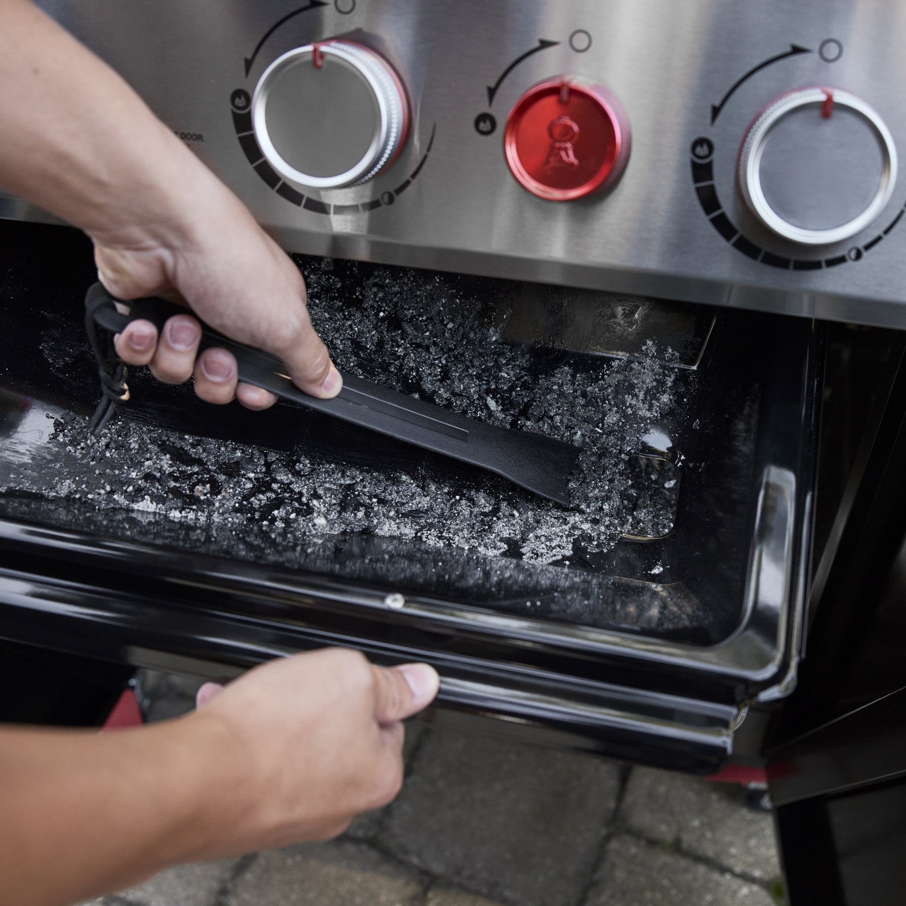 Weber Genesis E-325 Gas Grill, Liquid Propane, Black